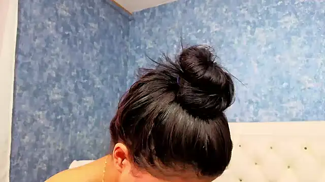 Snapshot of yulissa_girls chatting on 09.12.25 yulissa girls online show from 09.12.25