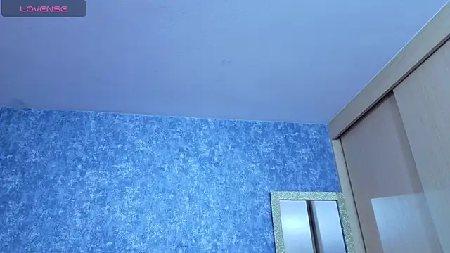 Snapshot of yulissa_girls chatting on 09.21.25 yulissa girls online show from 09.21.25