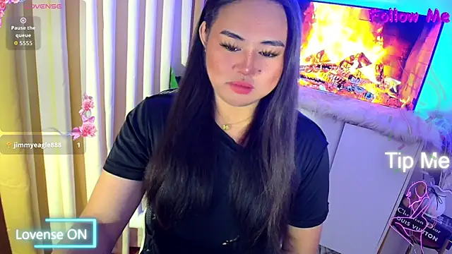 Snapshot of ursexy_ceciliaxx chatting on 06.19.26 ursexy ceciliaxx online show from 06.19.26