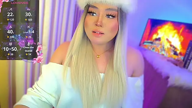 Snapshot of ursexy_ceciliaxx chatting on 07.22.26 ursexy ceciliaxx online show from 07.22.26