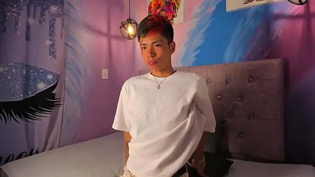 MaxiWildd online show from 10.08.25