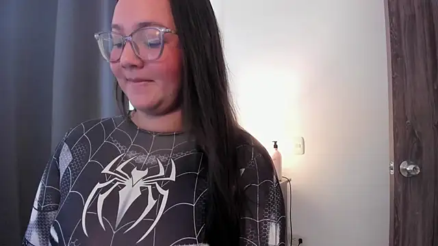 Snapshot of Kyleighc chatting on 02.12.26 Kyleighc online show from 02.12.26