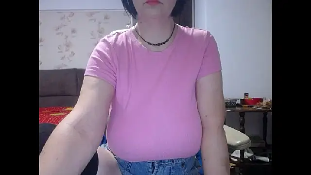 Snapshot of Mary_x chatting on 11.14.25 Mary x online show from 11.14.25