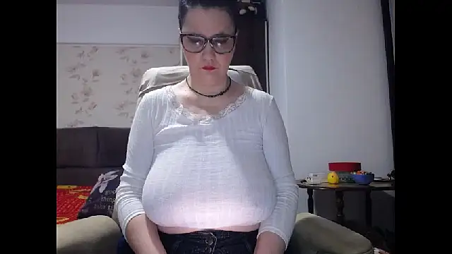 Snapshot of Mary_x chatting on 02.12.26 Mary x online show from 02.12.26