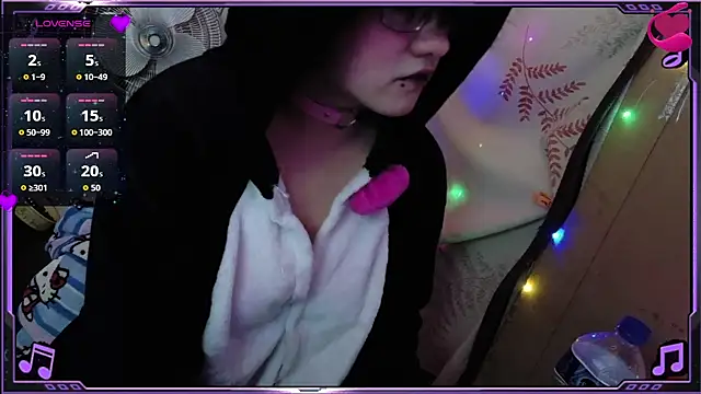 Snapshot of Ftm_Bunny chatting on 05.24.26 Ftm Bunny online show from 05.24.26