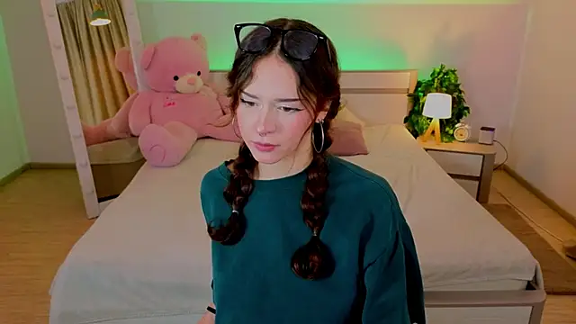 Adetta online show from 11.16.25