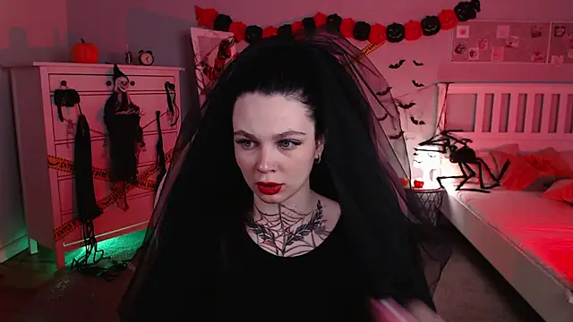 Michela Fruet online show from 10.29.25