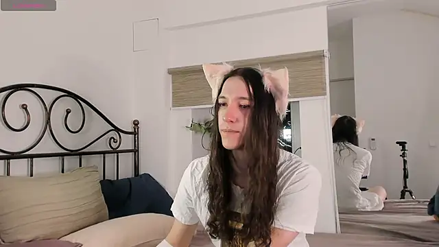 SilverMuse online show from 04.13.26