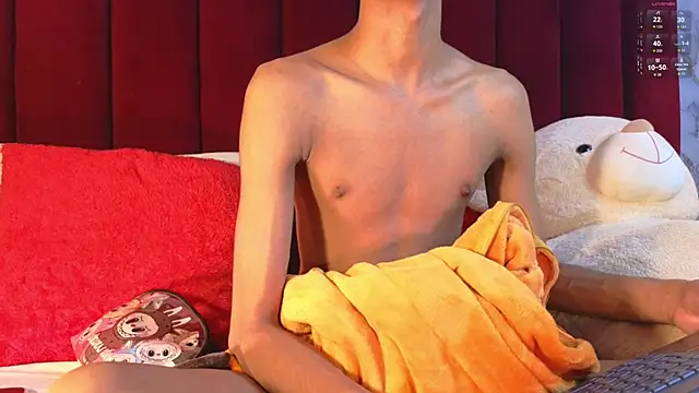 PrincePoppy online show from 10.30.25