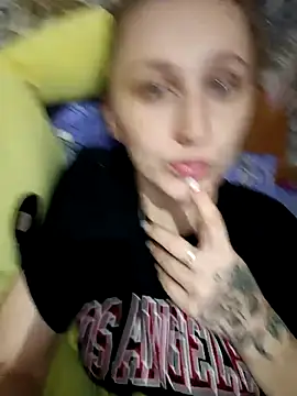 Lissa213 online show from 10.19.25