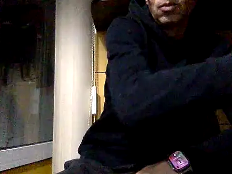 Snapshot of adiluci1 chatting on 11.03.25 adiluci1 online show from 11.03.25