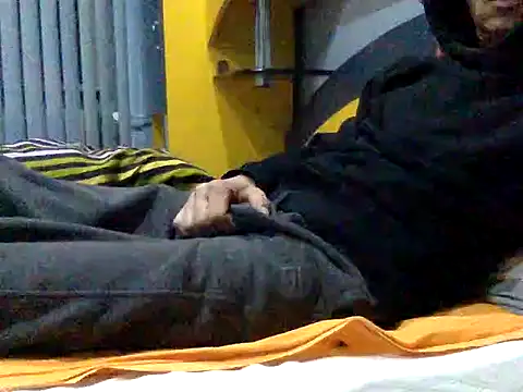 Snapshot of adiluci1 chatting on 12.14.25 adiluci1 online show from 12.14.25