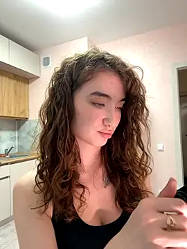 Adelina Bliss online show from 11.21.25