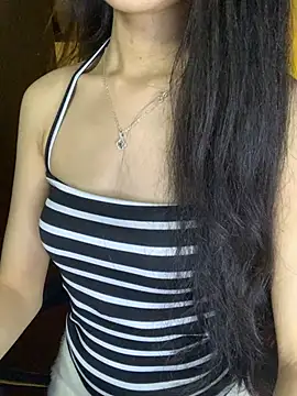 Snapshot of Nhinhi18 chatting on 08.04.26 Nhinhi18 online show from 08.04.26