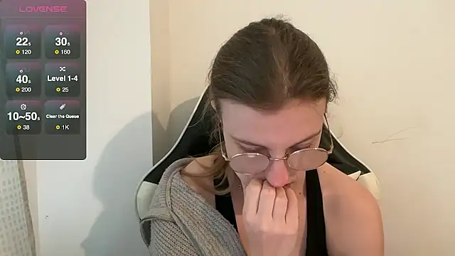 BustyKellyXXX online show from 01.12.26