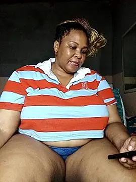 Snapshot of Moretl chatting on 02.19.26 Moretl online show from 02.19.26