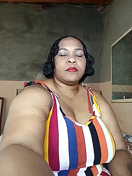 Snapshot of Moretl chatting on 04.04.26 Moretl online show from 04.04.26