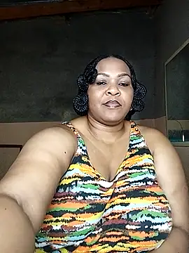 Snapshot of Moretl chatting on 04.07.26 Moretl online show from 04.07.26