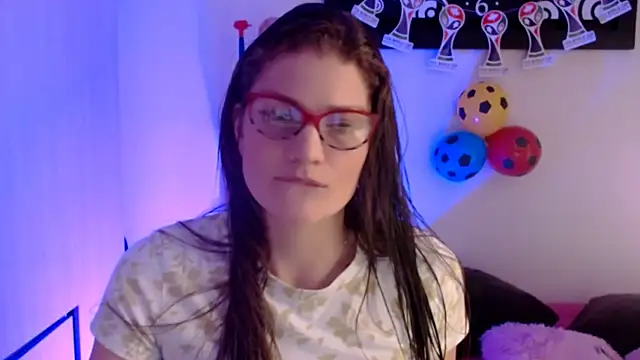 Snapshot of Camila-ventura chatting on 06.29.26 Camila-ventura online show from 06.29.26