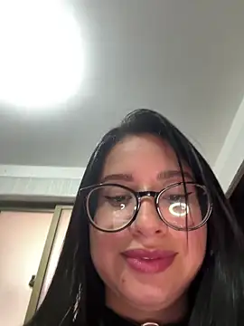 lucy grey25 online show from 04.14.26