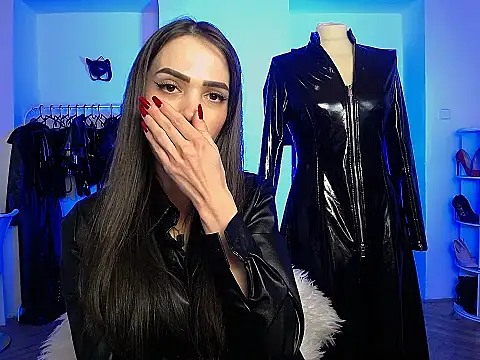 AlienaMoore online show from 02.21.26