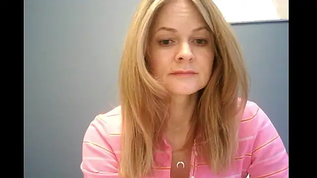 Snapshot of Ginger-bb chatting on 01.08.26 Ginger-bb online show from 01.08.26