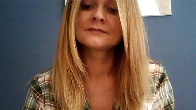 Snapshot of Ginger-bb chatting on 02.12.26 Ginger-bb online show from 02.12.26