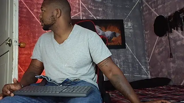 Snapshot of big_blackmen19 chatting on 02.06.26 big blackmen19 online show from 02.06.26