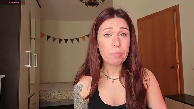 ReginaFoXXXy online show from 04.27.26