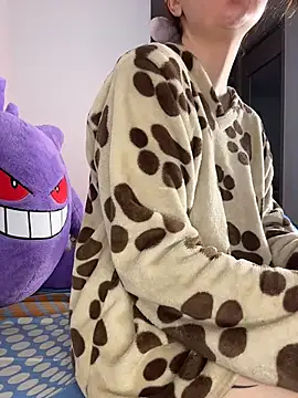 Snapshot of Sharon_Black chatting on 02.18.26 Sharon Black online show from 02.18.26