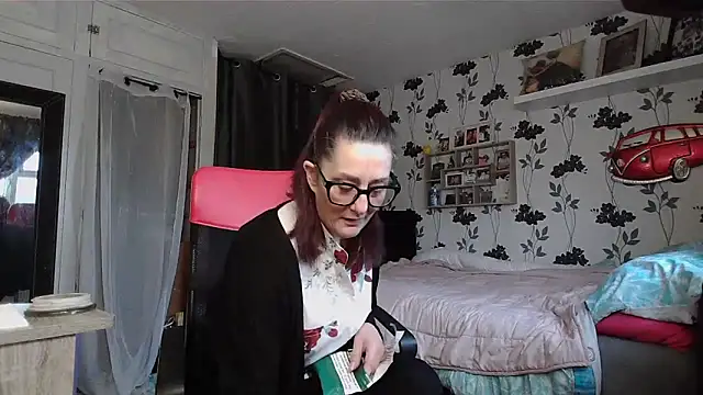 Mistress-Ivy51 online show from 02.06.26