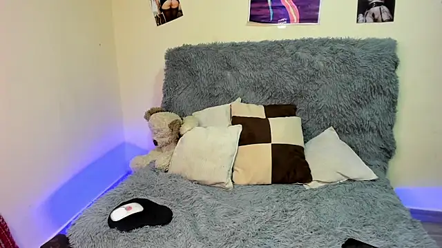  viollette  online show from 10.17.25