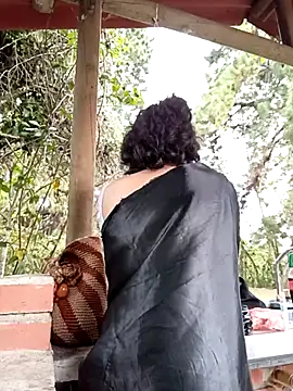 Tendercouple1 online show from 10.15.25