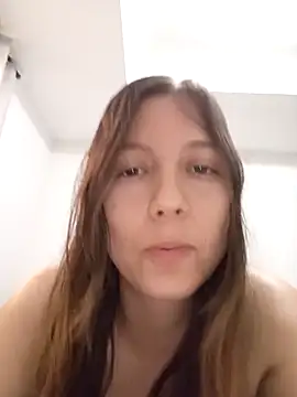 Arianna Moss online show from 09.29.25