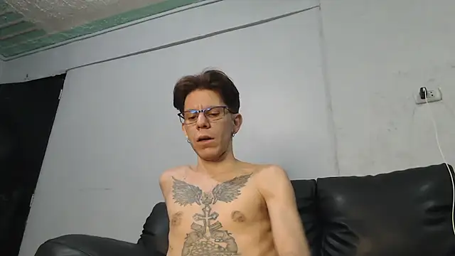 AlexandroRossi online show from 11.01.25