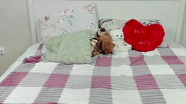 yourkriss new1 online show from 02.07.26