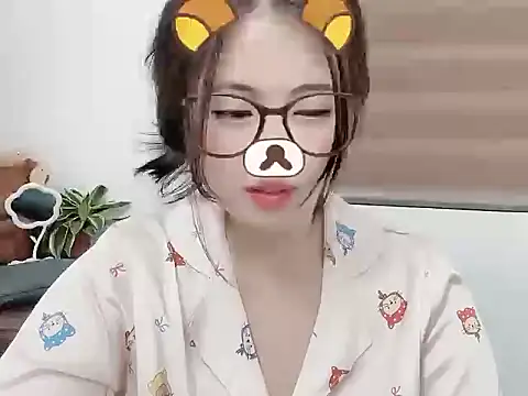 Amelia-babee online show from 09.13.25