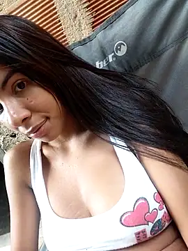 Snapshot of chaparritahot99 chatting on 10.16.25 chaparritahot99 online show from 10.16.25