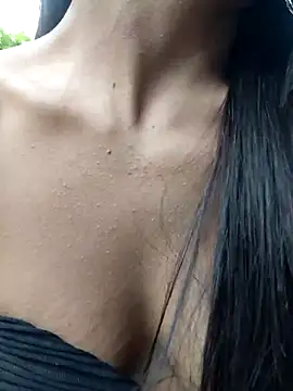 Snapshot of chaparritahot99 chatting on 11.11.25 chaparritahot99 online show from 11.11.25