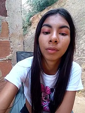 Snapshot of chaparritahot99 chatting on 11.13.25 chaparritahot99 online show from 11.13.25