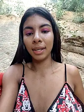 Snapshot of chaparritahot99 chatting on 11.27.25 chaparritahot99 online show from 11.27.25