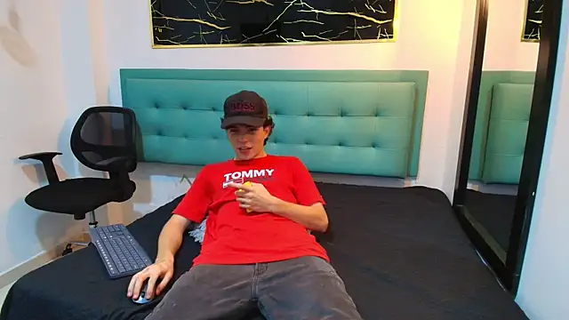 dia fax18 online show from 10.18.25