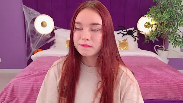 NoraHaynes online show from 10.26.25