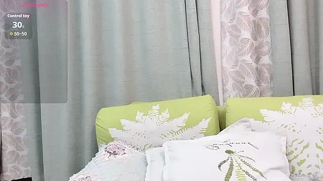 Aiyi909- online show from 11.19.25