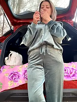 Milena-MilfaXXX online show from 10.24.25