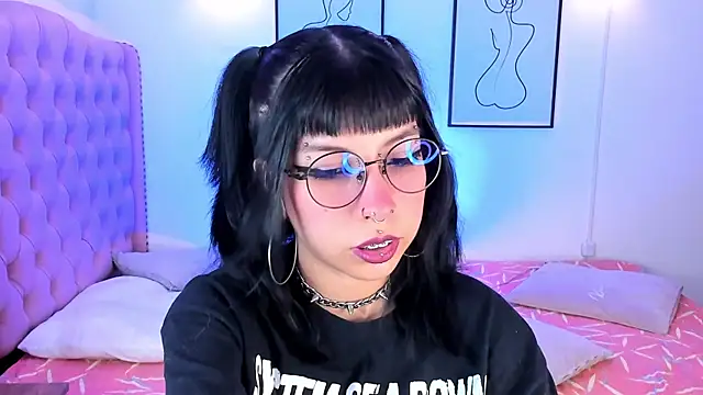 Rose 72 online show from 09.23.25