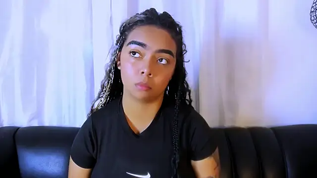 nahomy ryans online show from 12.19.25