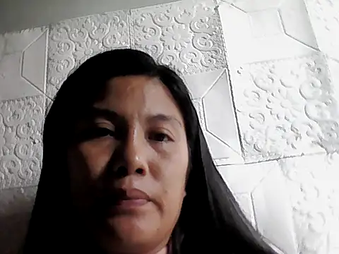 Snapshot of Uniquebeauty32 chatting on 06.08.26 Uniquebeauty32 online show from 06.08.26
