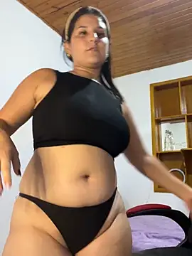 Alina0 online show from 11.30.25