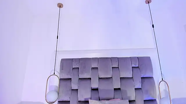 OnlyGia online show from 02.05.26